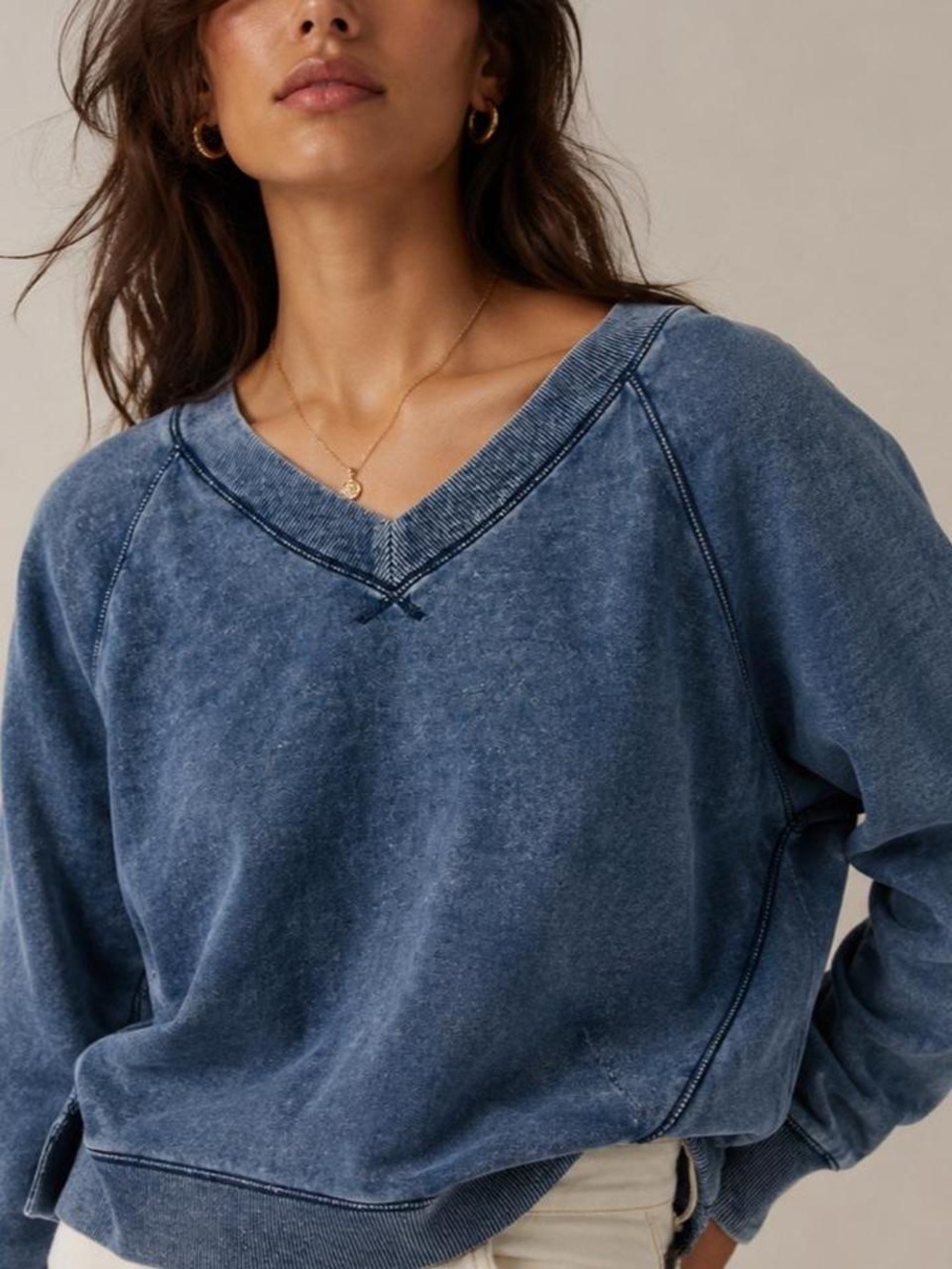 Aerie Deep V-Neck Blue Pullover Size Medium